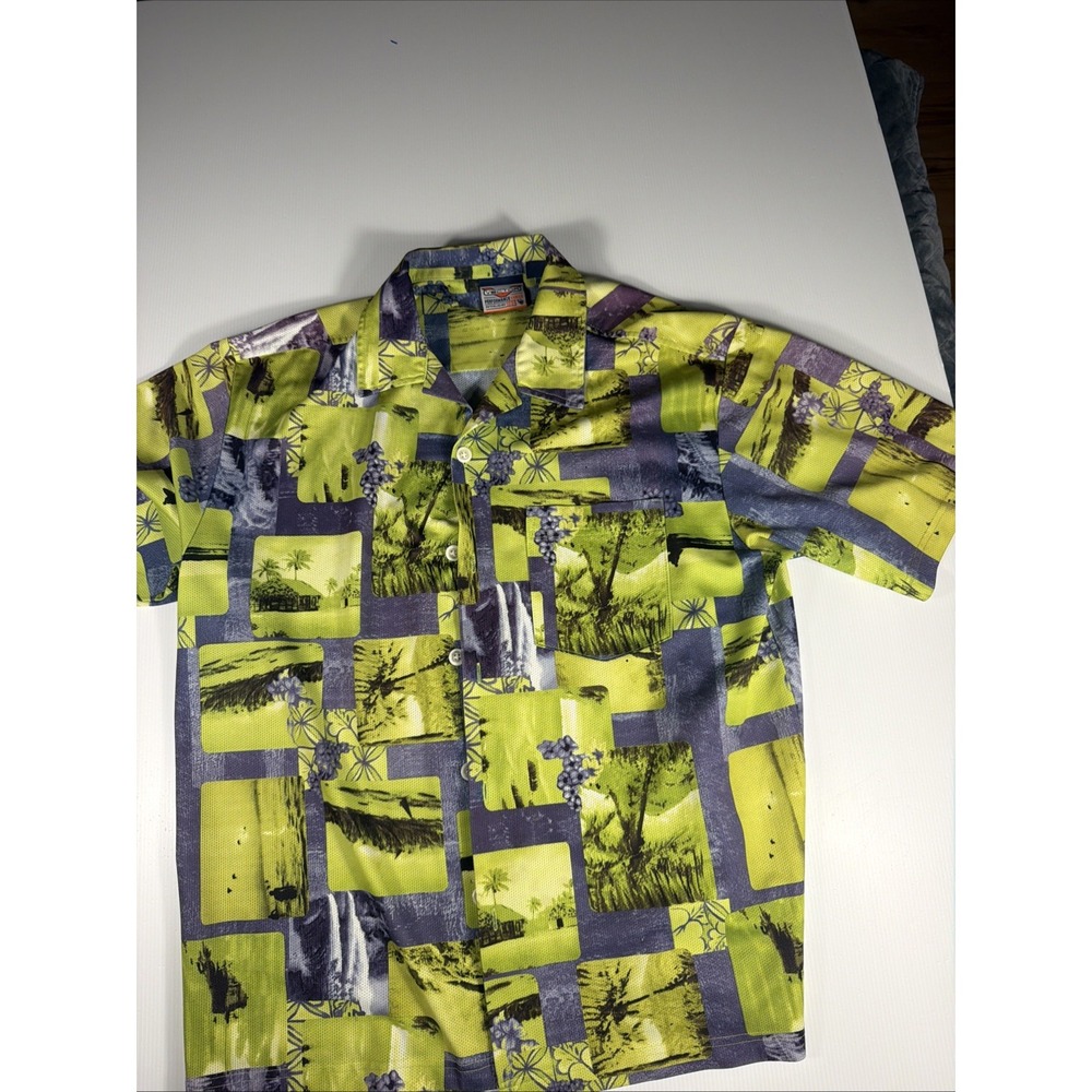 Vector Performance Series Men's Large Green/Blue Graphic Hawaiian Shirt